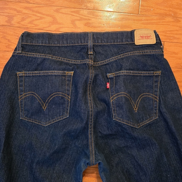Levis Curvy Cut Women's Blue Jeans - Picture 5 of 7